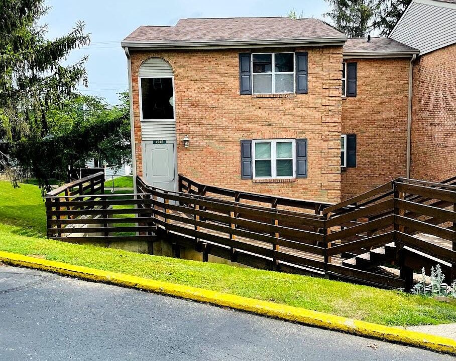 1st image of 421 Redding Rd APT 44