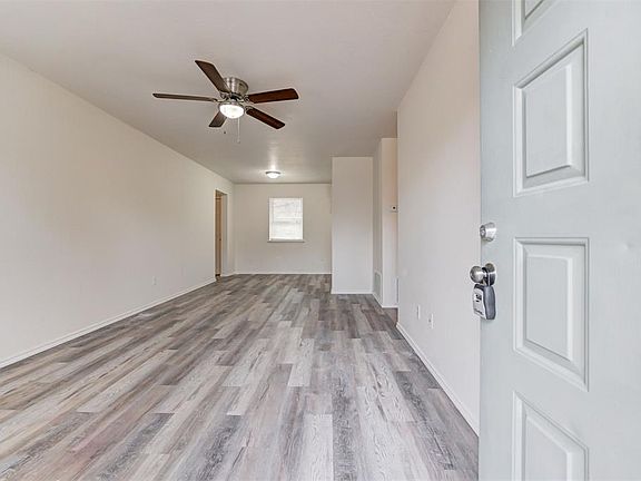 5th image of 510 Holsey Dr