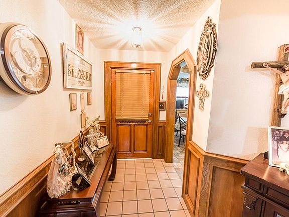 3rd image of 4404 Calma St