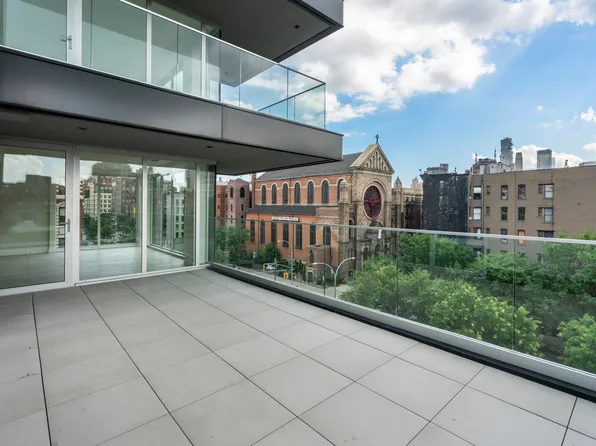 136 West Houston Street image 2 of 12