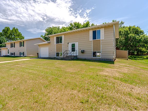 2nd image of 53 Benteen Dr
