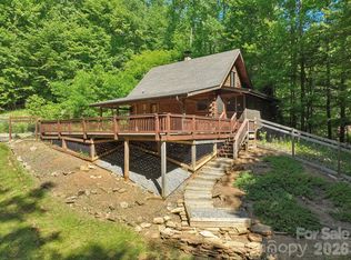 89 Apgar Rd, Candler, NC 28715