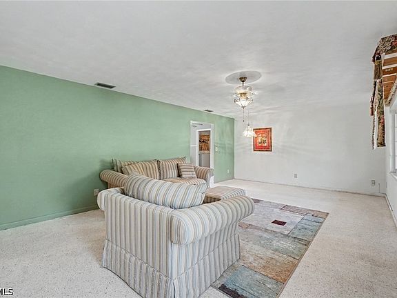 4th image of 1564 Ixora Dr