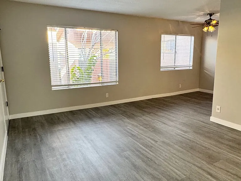 3104 E Colorado St — Photo 3