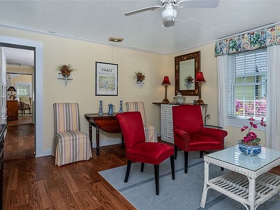 4th image of 613 Ransom Street