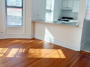 5700 N Winthrop Ave APT 11, Chicago, IL 60660