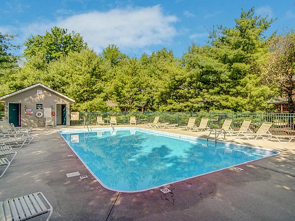 3rd image of 3591 Cattail Ct #19