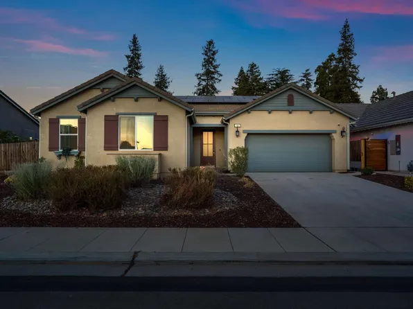1807 Las Rosas Ave, Clovis, CA 93619