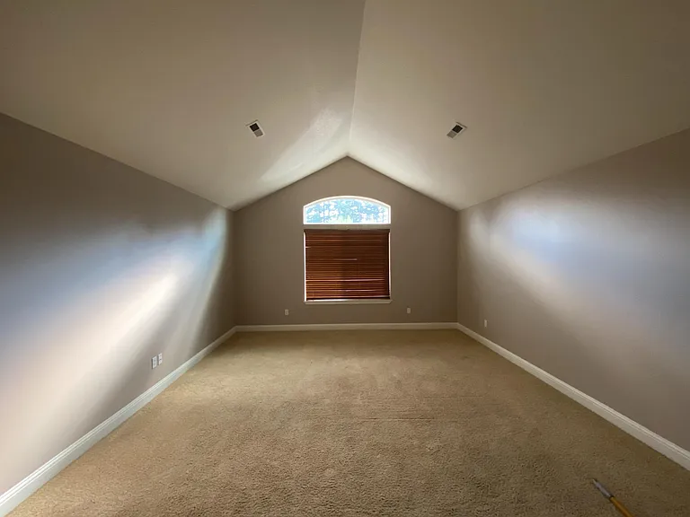 17910 NE 36th Way — Photo 8