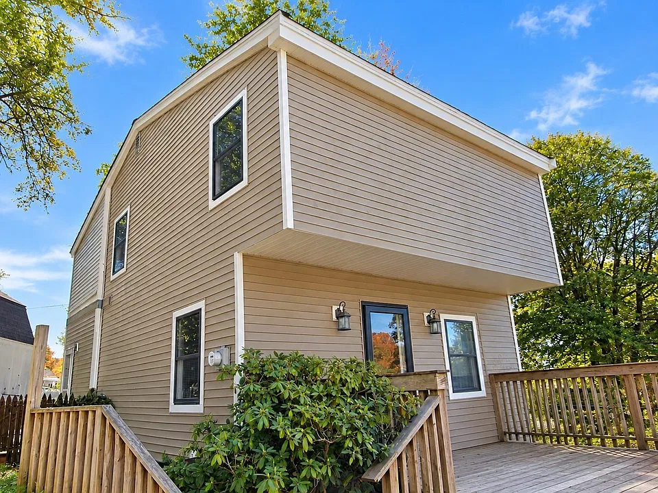 35 Bugbee St #2