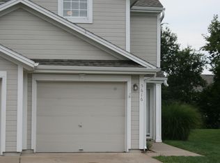 5616 NW Sunrise Meadow Cir #57D, Lees Summit, MO 64064