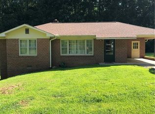 206 Evans St, Westminster, SC 29693