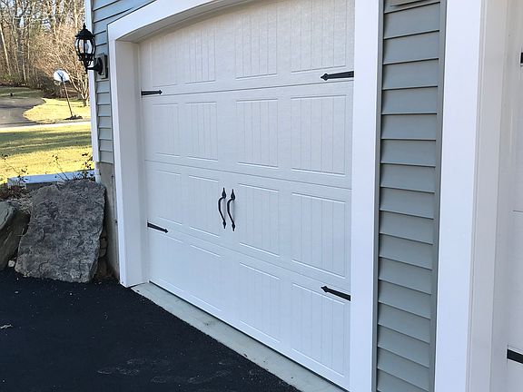 2nd image of 132 Laurel Dr