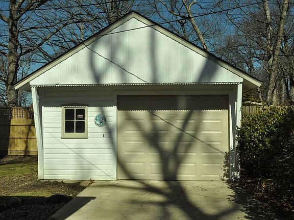 4th image of 2408 Haisley Dr