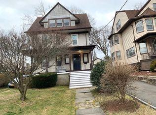 99 Laurel Pl, New Rochelle, NY 10801