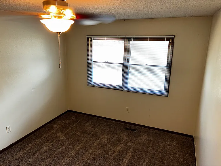 1205 Randolph St — Photo 31