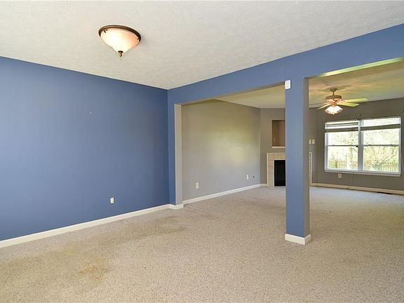 2nd image of 1236 Constitution Dr