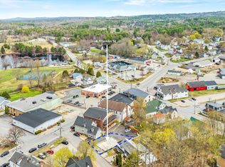 4 Franklin St, Pittsfield, NH 03263