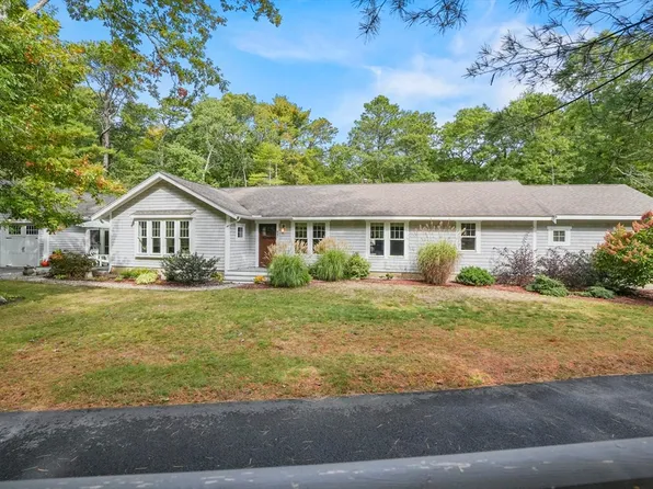 451 Ship Pond Rd, Plymouth, MA 02360