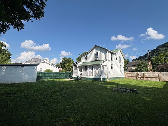 5th image of 238 Monroe Ave