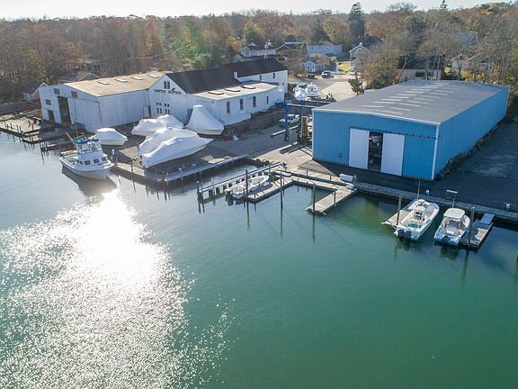 5th image of 7 Carter Ln