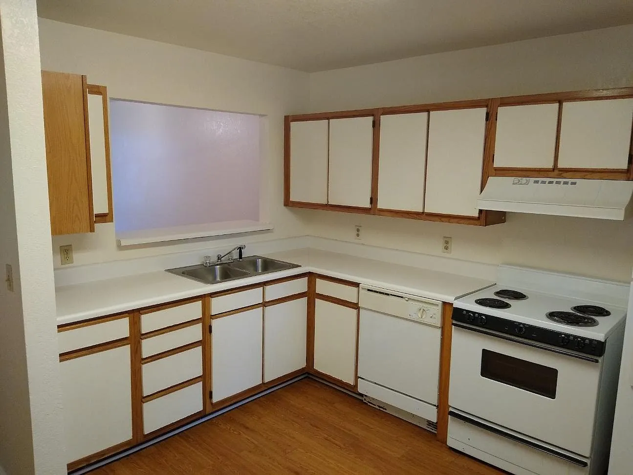 2 bed, 1.5 bath, 1000 sqft, $1,250 — Photo 4