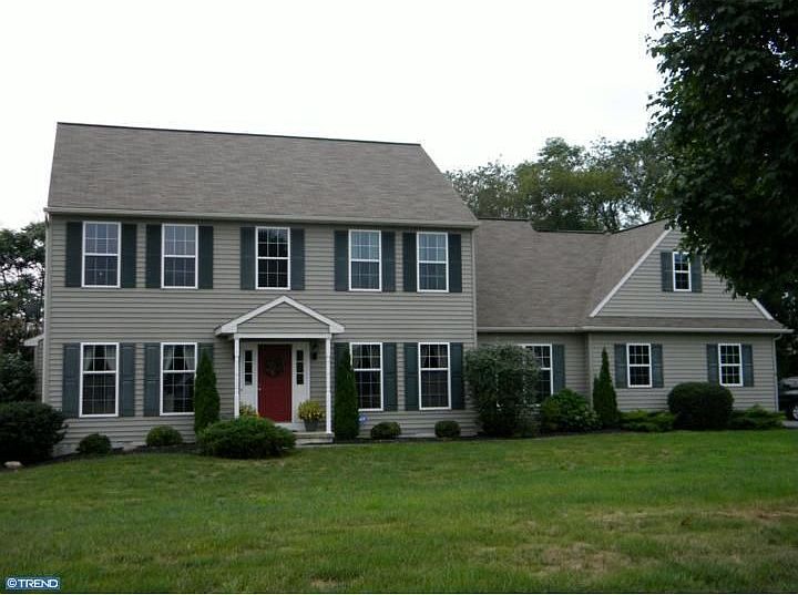 2nd image of 7 Spring Hill Dr