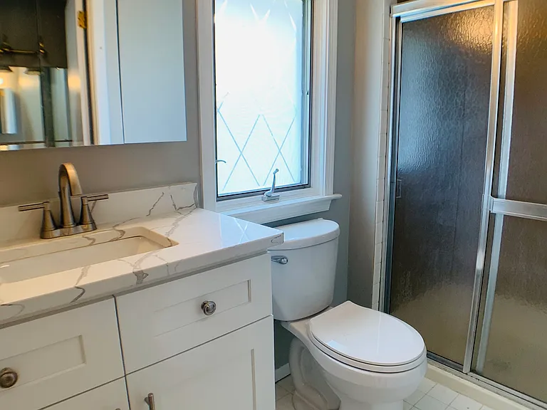 2113 Folkstone Rd — Photo 12