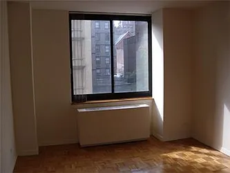 Rented by R New York