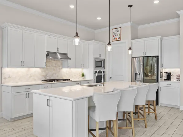 786 SE Courances Drive, Port St Lucie, FL 34984