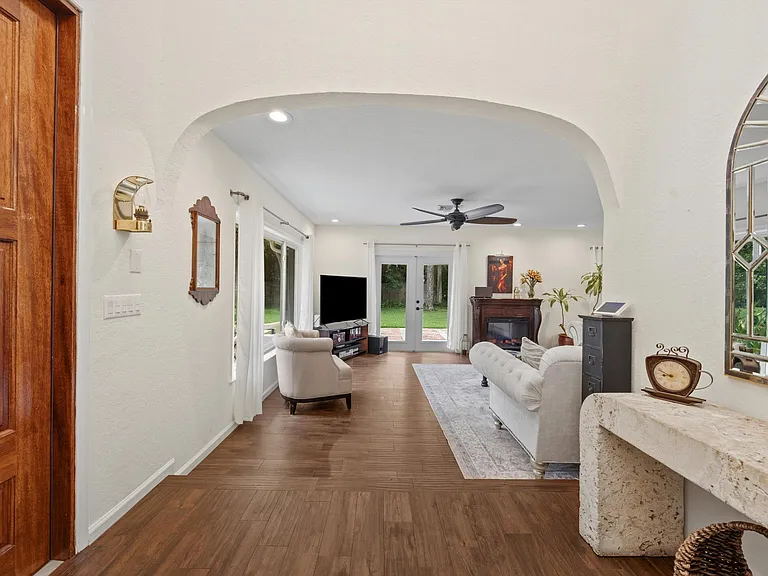 92 Squire Dr — Photo 12