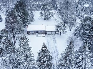 16 Hillview Cres, Springwater, ON L9X1N4