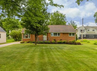 33171 Lake Rd, Avon Lake, OH 44012
