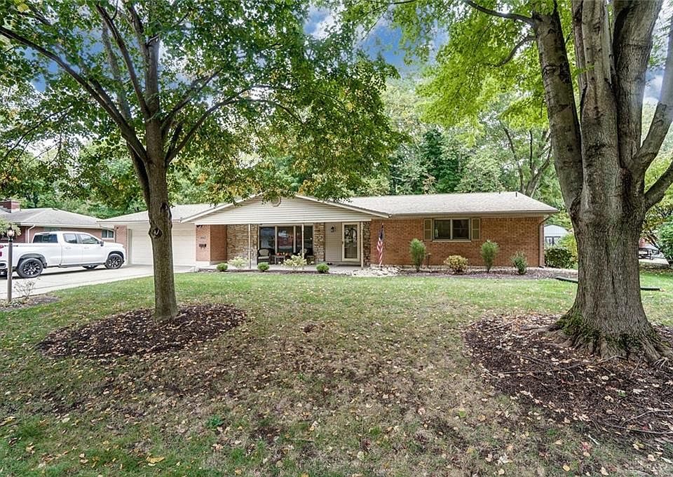 4146 Woodedge Dr, Bellbrook, OH 45305 | Zillow