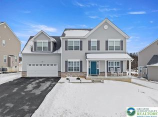 5037 Lilac Dr, Schnecksville, PA 18078