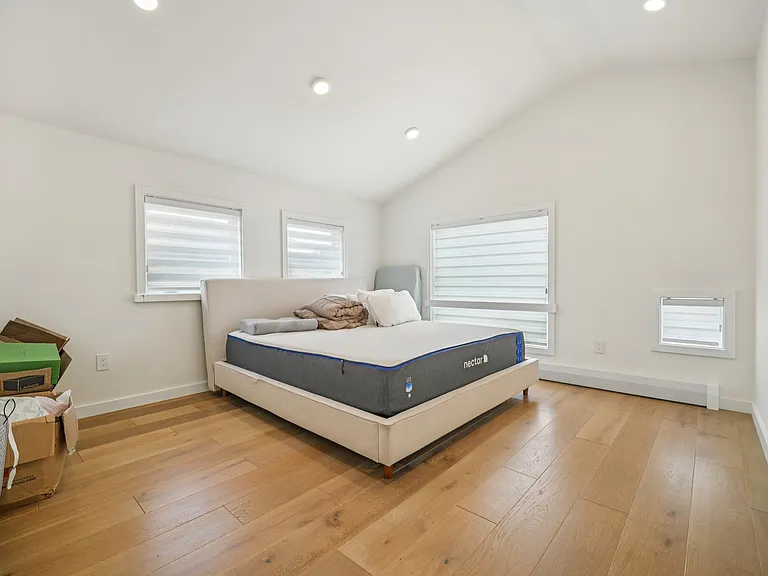 66B Henry Ave — Photo 21