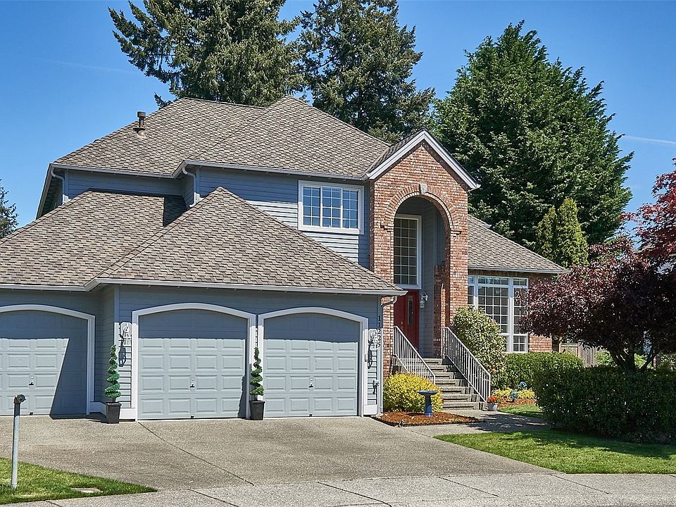 1st image of 11225 32nd Drive SE