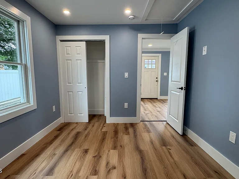 919 Ellison Ave — Photo 6