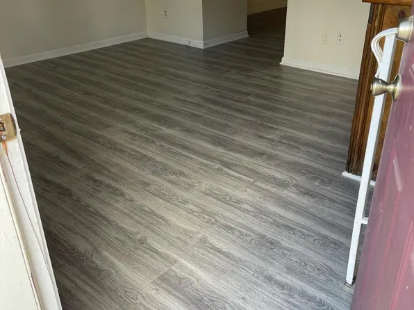 351 Oak Dr, Lexington, SC 29073