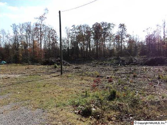 3rd image of 1840 Walls Ln NE