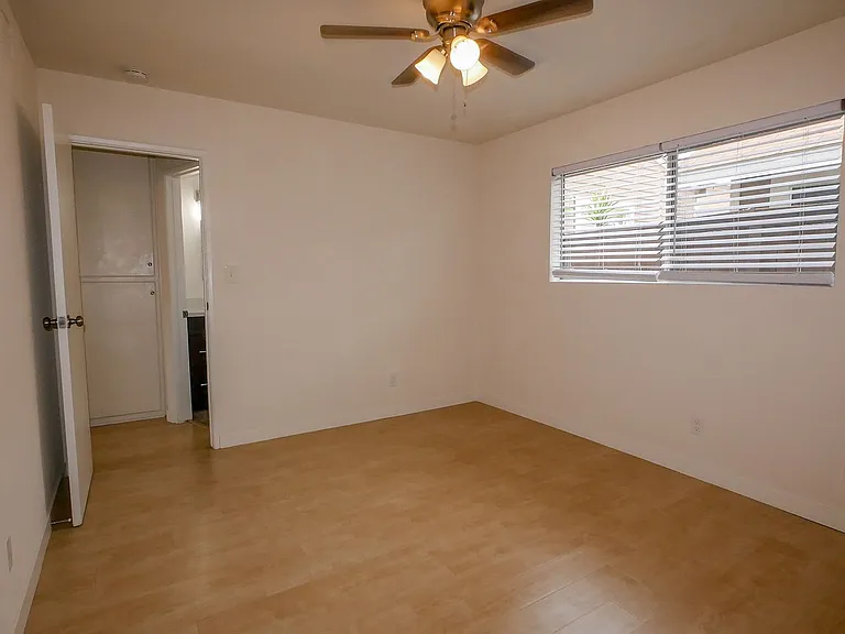 4640 Bancroft St — Photo 14