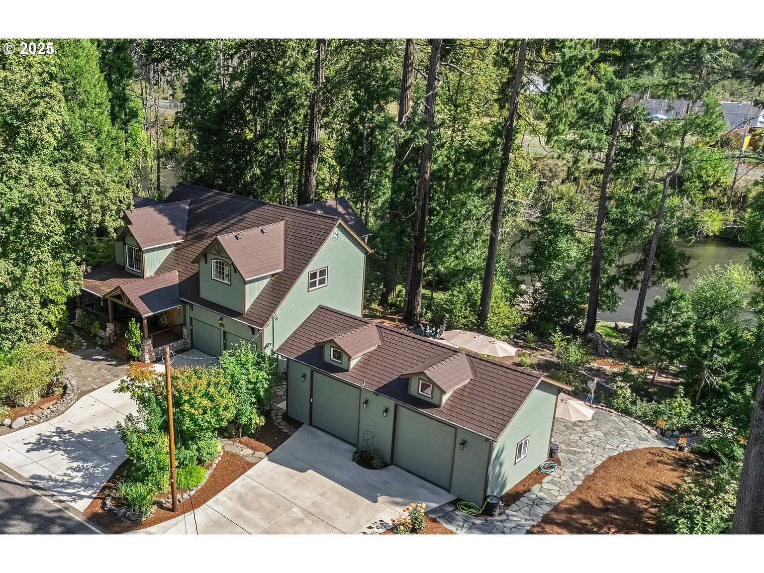 91261 Blue River Rd photo 1