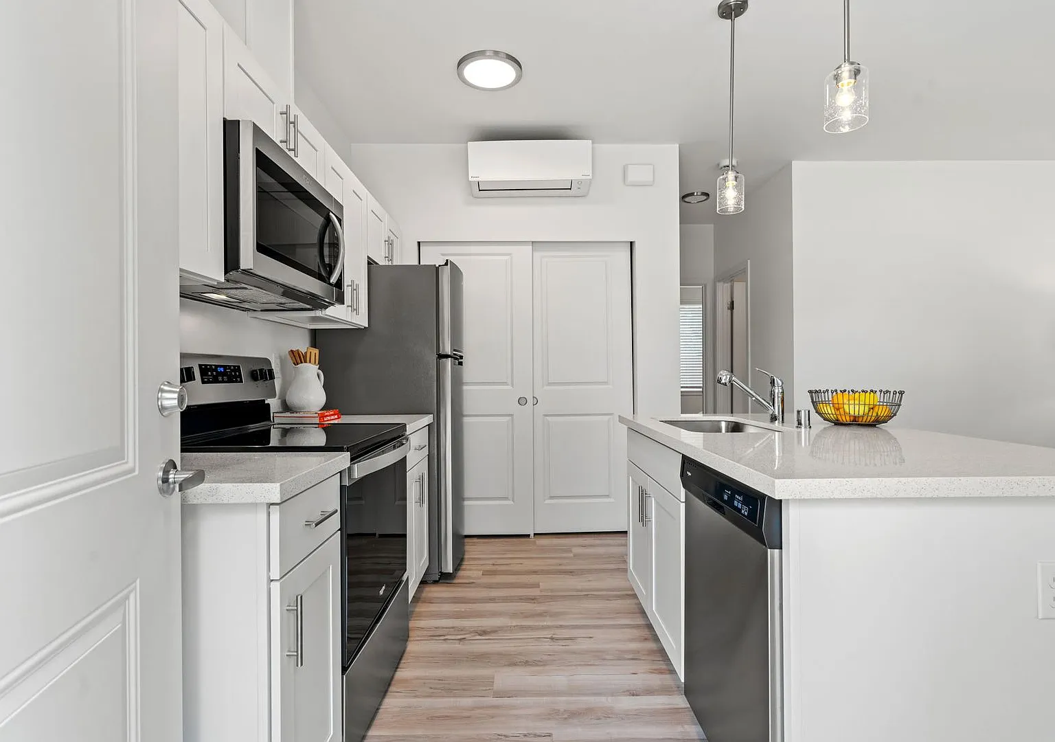 2 Chelan Place — Photo 2