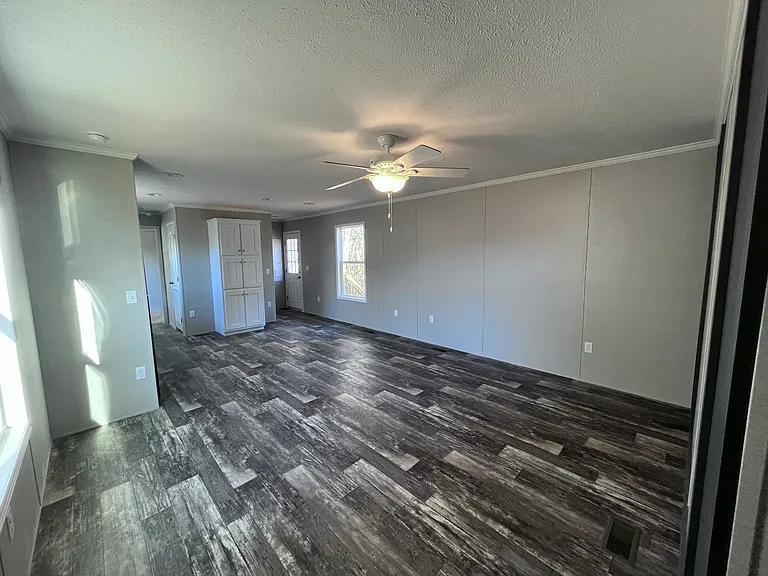 33241 Evergreen Dr — Photo 6