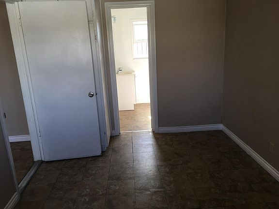 3rd image of 3633 E 5th St #1/4