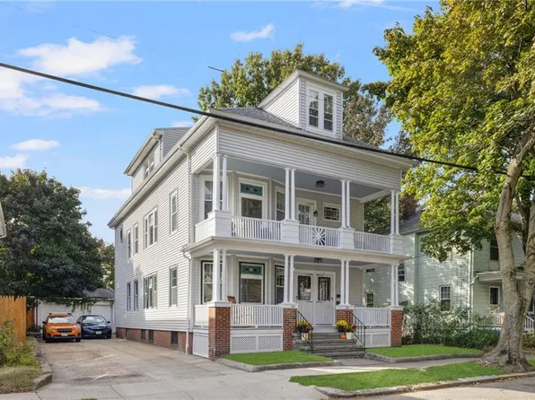 472 Academy Ave, Providence, RI 02908
