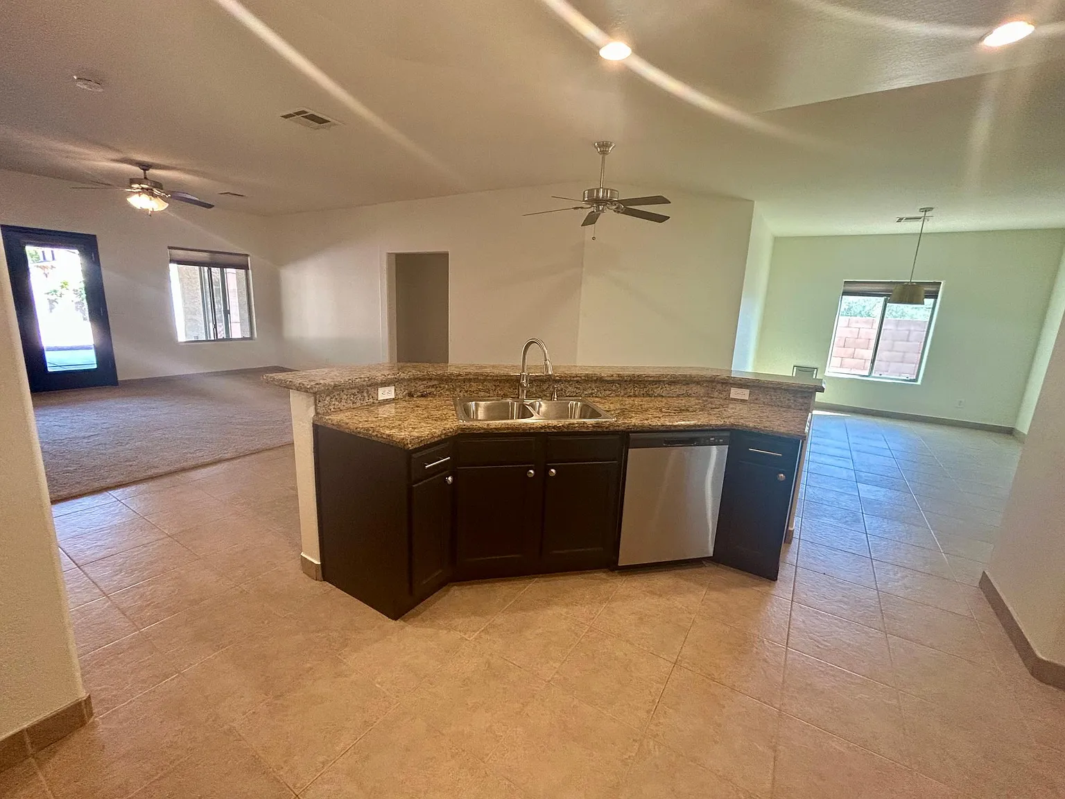 4 bed, 2367 sqft, $3,700 — Photo 2