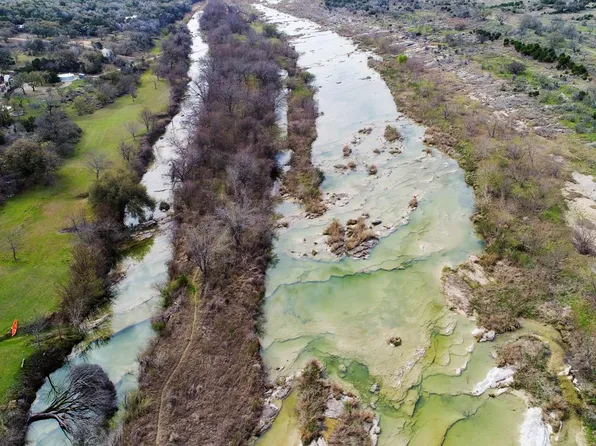 1365 Pedernales Hills Rd, Johnson City, TX 78636