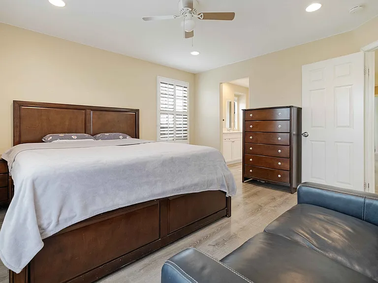 1224 Los Olivos St — Photo 15