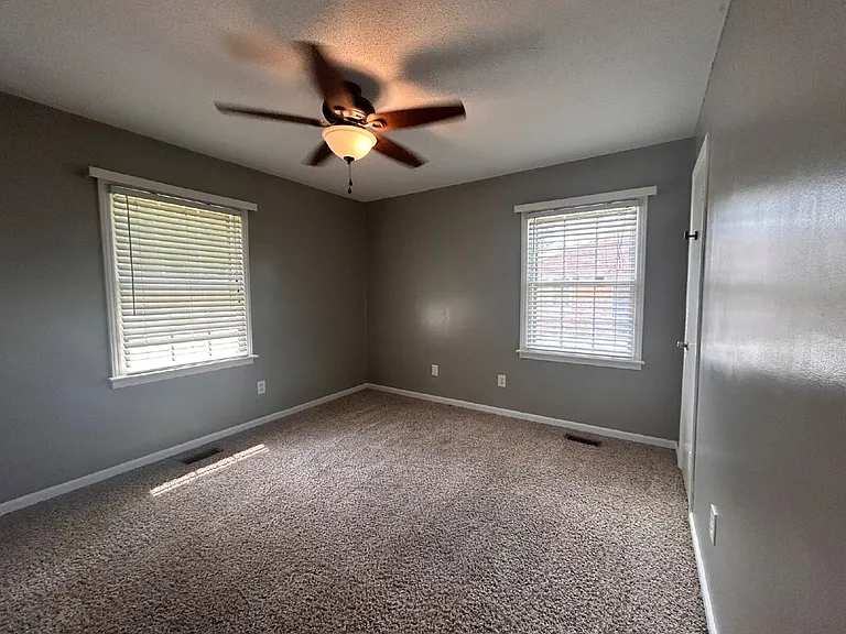 301 La Grange Rd — Photo 9
